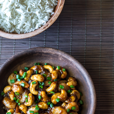 Cashew stirfry with rice made from organic cashew